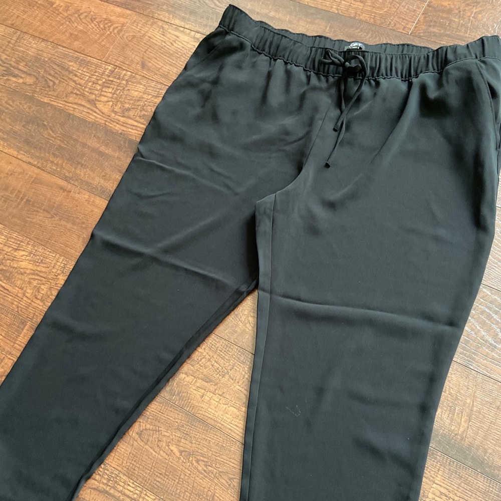 Loft Drapey Twill Joggers